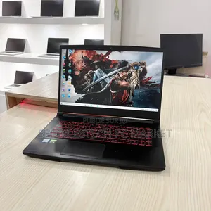 Nouveau Ordinateur portable MSI CR460 16GB Intel Core i5 SSD 512GB