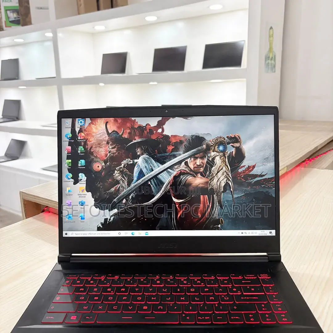 Nouveau Ordinateur portable MSI CR460 16GB Intel Core i5 SSD 512GB