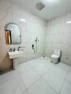 Meublé 3chbre Duplex dans Beraka Corporation, Bingerville à Vendre