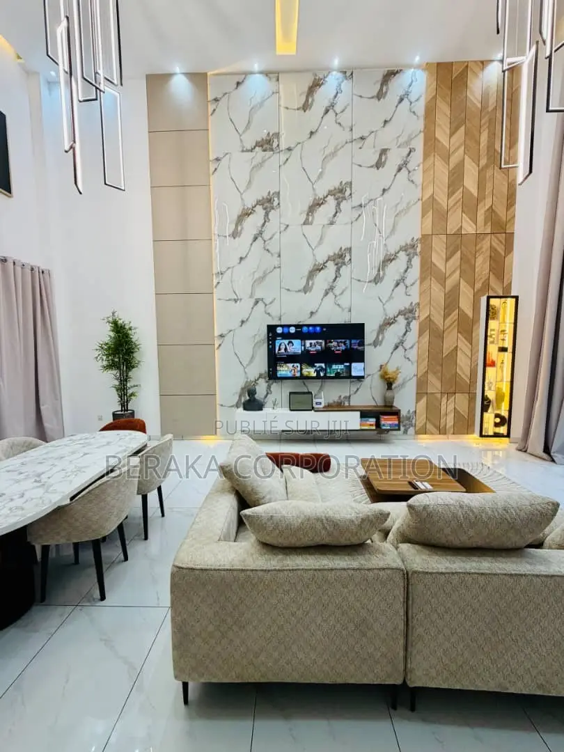 Meublé 3chbre Duplex dans Beraka Corporation, Bingerville à Vendre