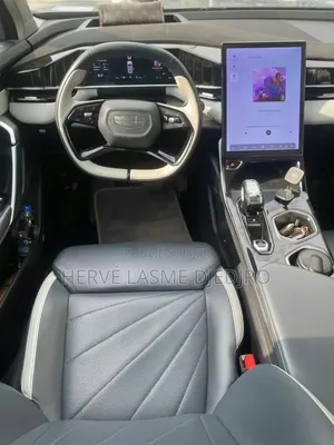 Geely Galaxy Starshine 8 2025 Bleu