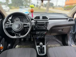 Suzuki Dzire 2023 Gris
