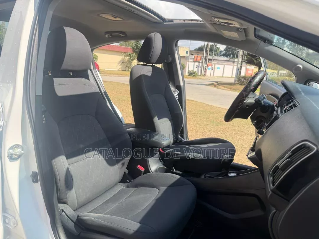Kia Rio 2018 Blanc