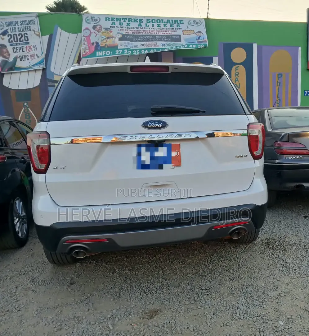 Ford Explorer 2019 Blanc