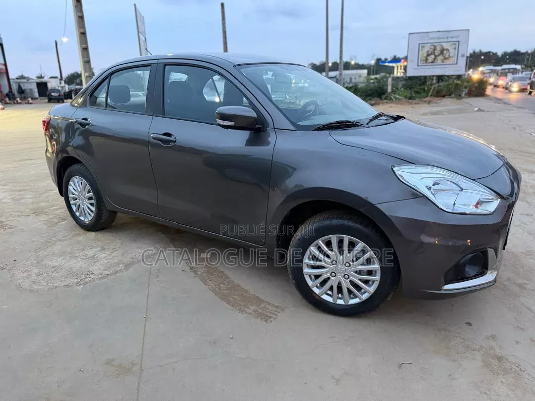 Suzuki Dzire 2023 Gris