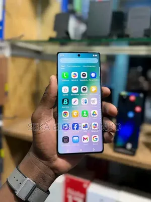 Tecno Camon 40 Pro 4G 256 GB Gris