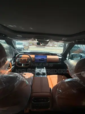 Nouveau Jetour G700 2026 Gris
