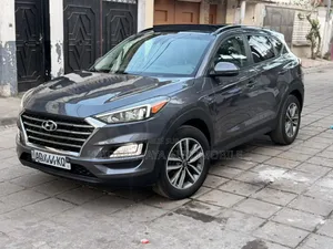 Hyundai Tucson 2021 Gris