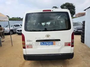 Toyota Fun Cargo 2022 Blanc