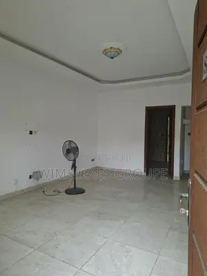 2chbre Villa dans Clé Doré, Cocody à Vendre