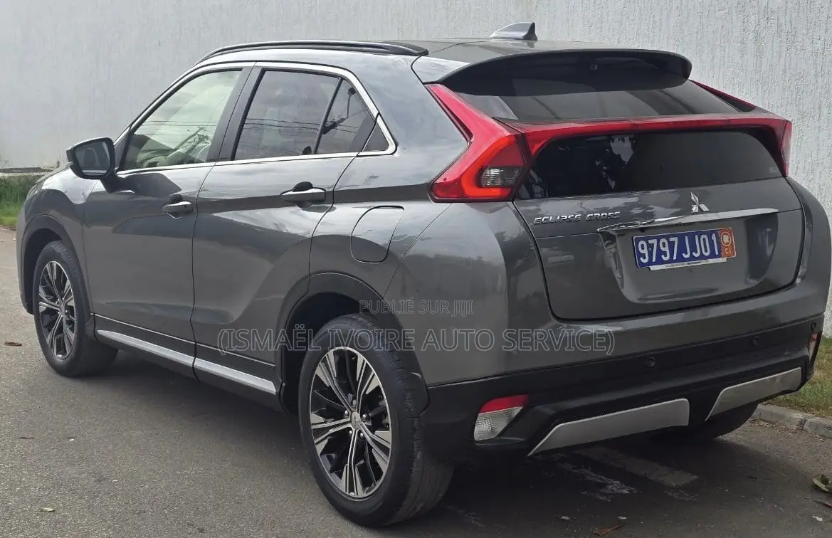 Mitsubishi Eclipse Cross 2020 Gris