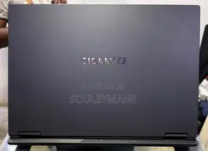 Ordinateur portable Gigabyte GAMING A16 32GB Intel Core i7 SSD 1T