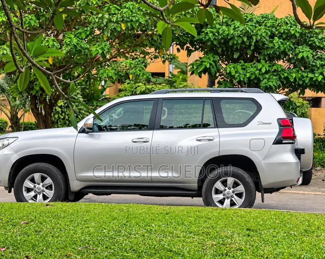 Toyota Land Cruiser Prado 2016 Gris