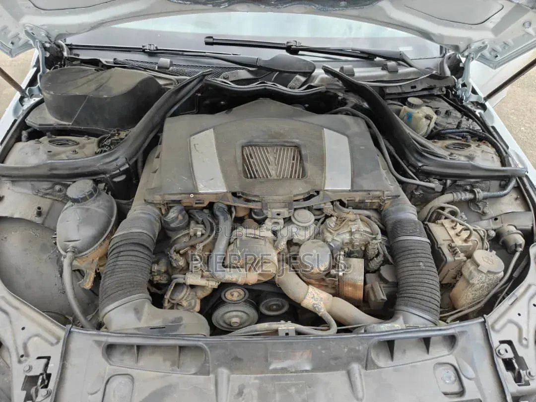 Mercedes-Benz C300 Luxury Sedan AWD (3.0L 6cyl 7A) 2009 Blanc