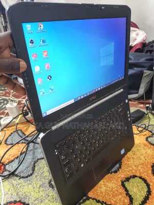 Ordinateur portable Dell Latitude 5410 4GB Intel Core i3 SSD 256GB