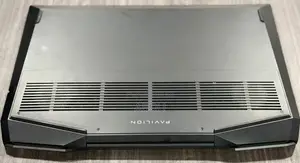 Ordinateur portable HP Pavilion 17 16GB Intel Core i5 SSD 500GB