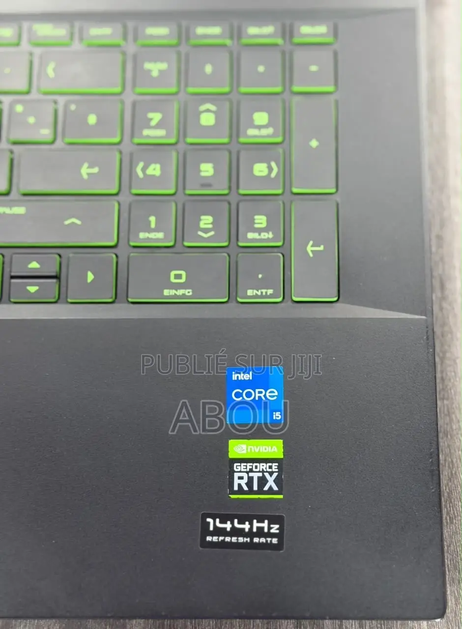 Ordinateur portable HP Pavilion 17 16GB Intel Core i5 SSD 500GB