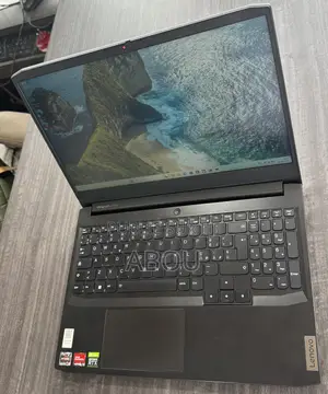 Ordinateur portable Lenovo Ideapad 3 16GB AMD Ryzen 5 SSD 512GB