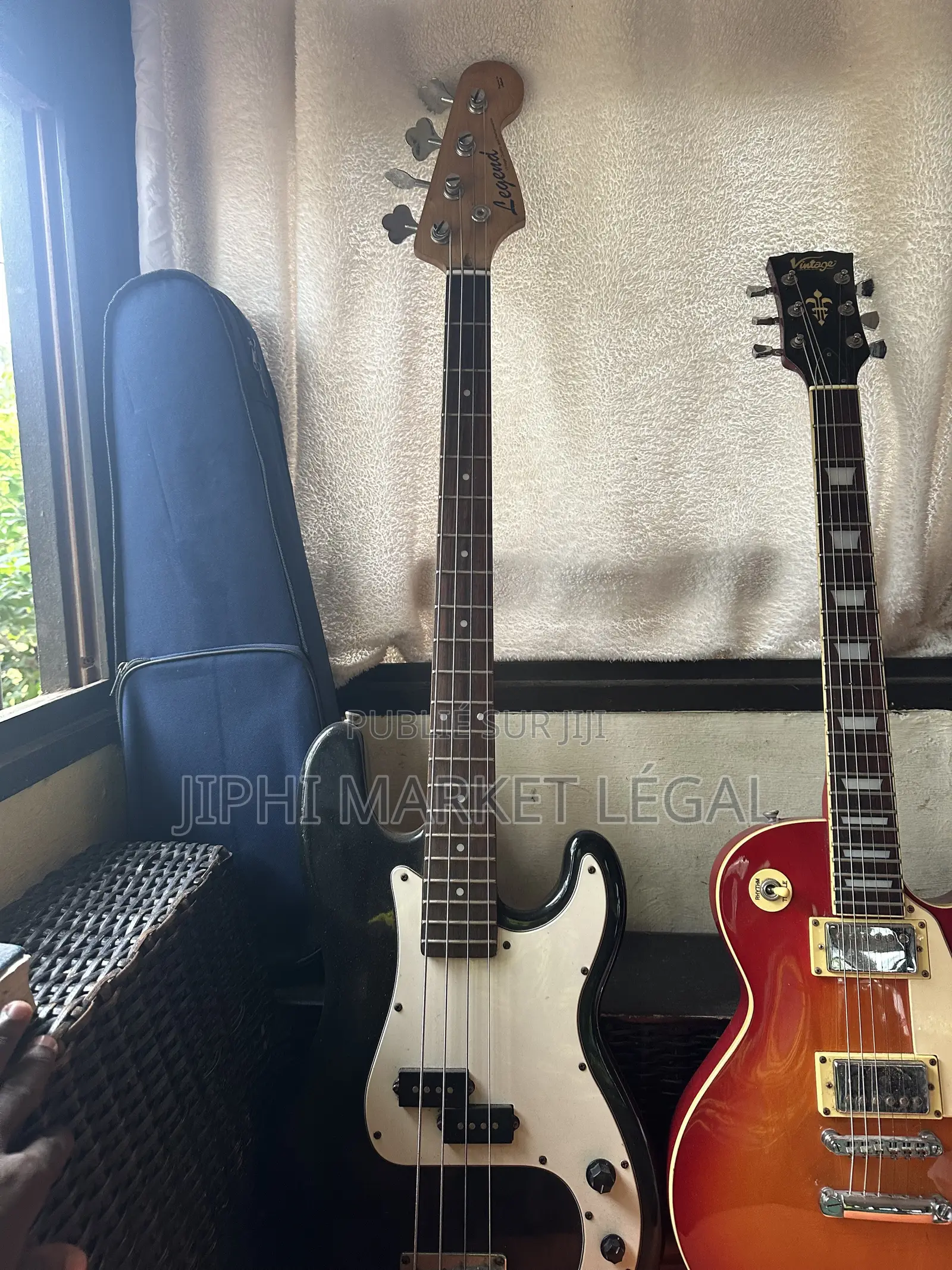 Guitare Basse Quatre Corde Moins Chère