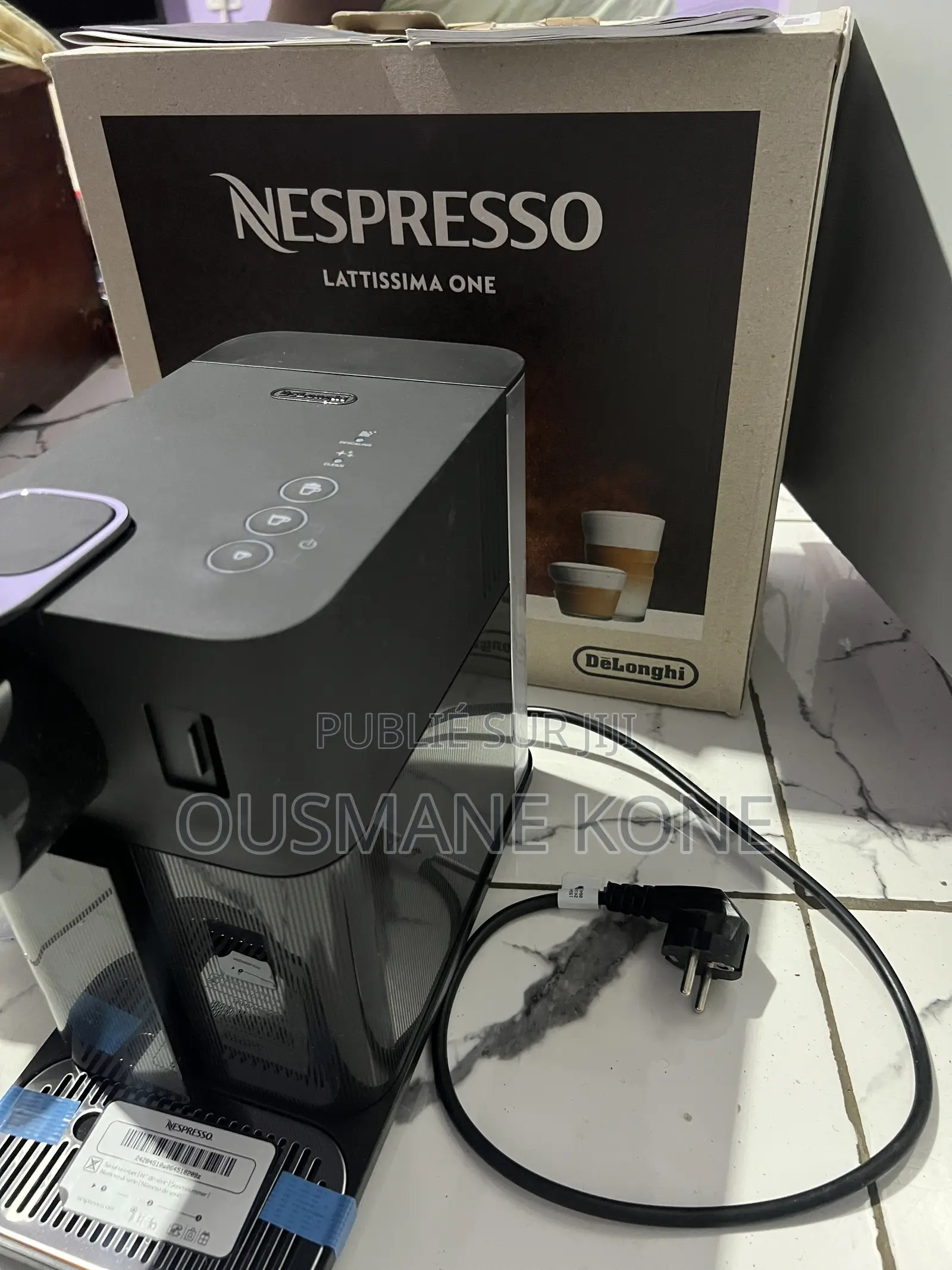 Machine À Café Nespresso — [Delonghi Latissima One] — NEUVE