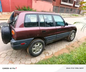 Toyota RAV4 Automatic 2000 Violet