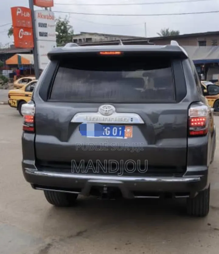 Toyota Fortuner 2018 Gris