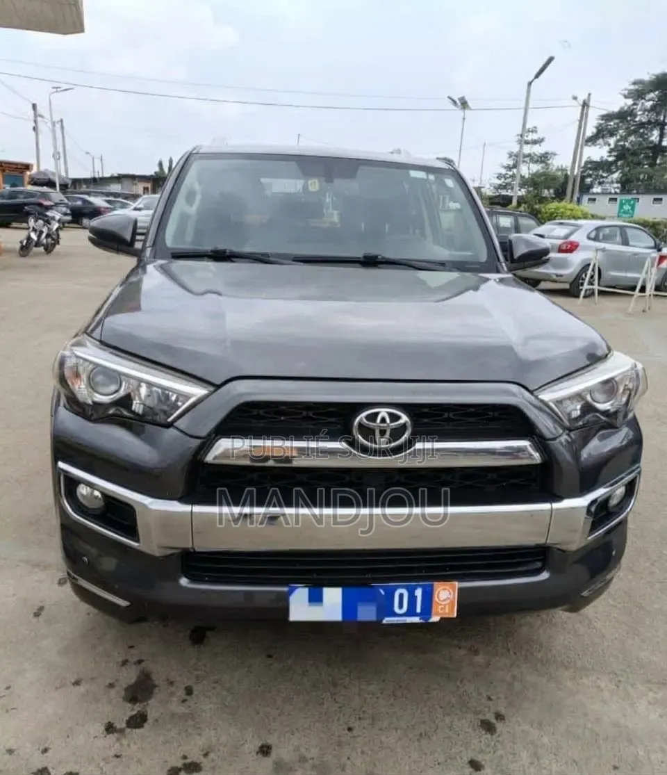 Toyota Fortuner 2018 Gris