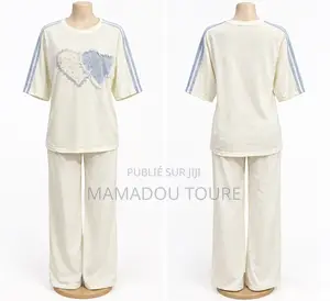 Ensemble Élégant Et Confortable
