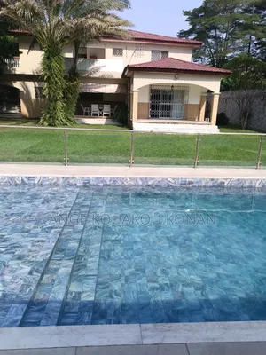 6chbre Duplex dans Ange Immobilier, Cocody à Vendre