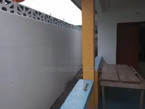 9chbre Duplex dans Ik Immobilier, Port-Bouët à Vendre