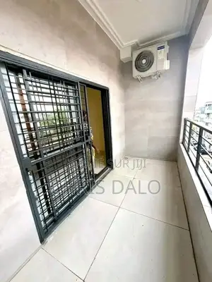 3chbre Appartement dans Achy, Cocody à Louer