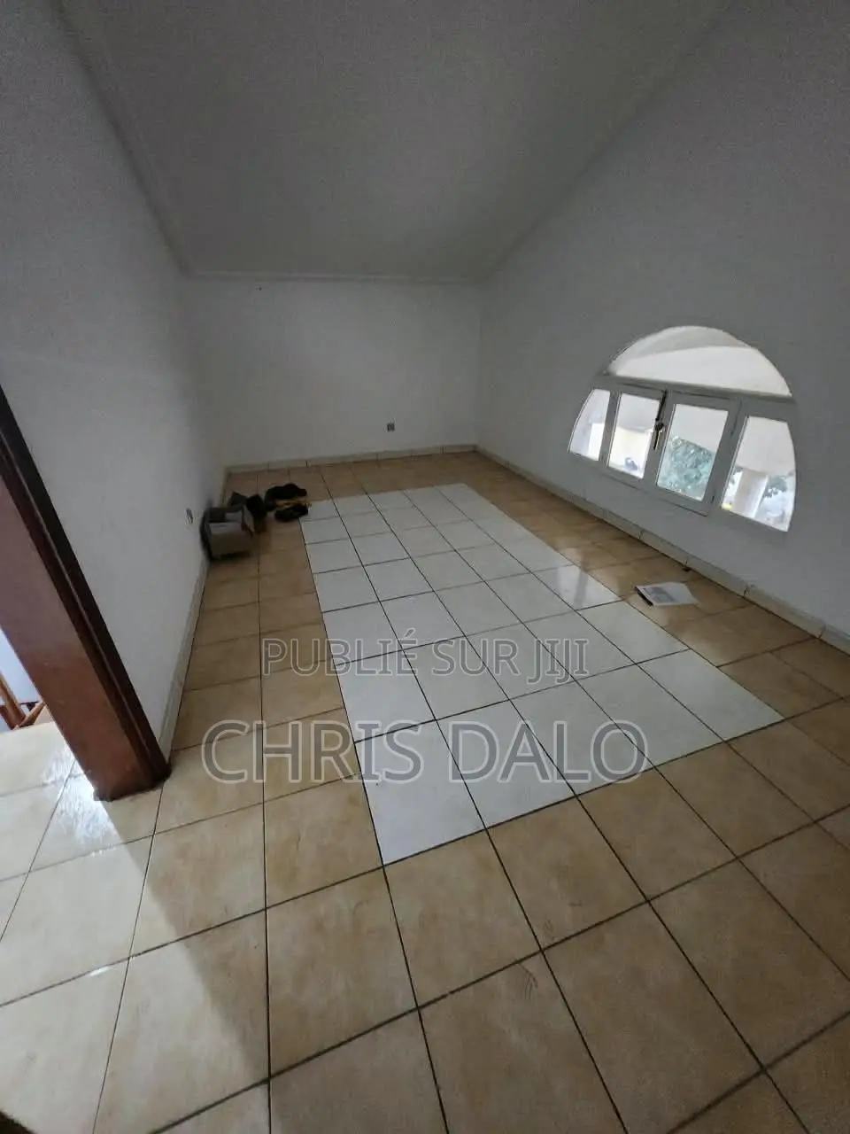 6chbre Duplex dans Achy, Cocody à Louer