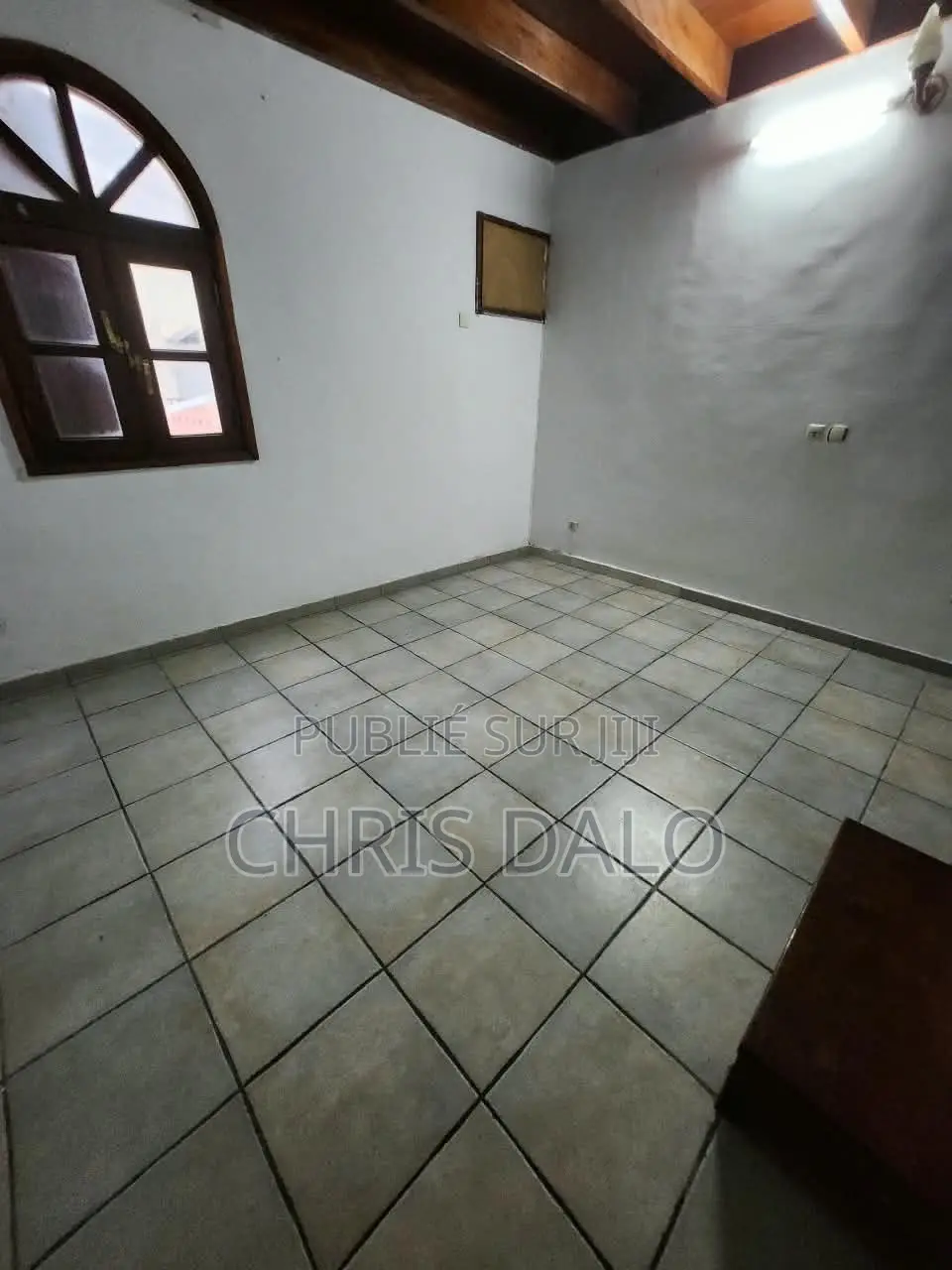 6chbre Duplex dans Achy, Cocody à Louer