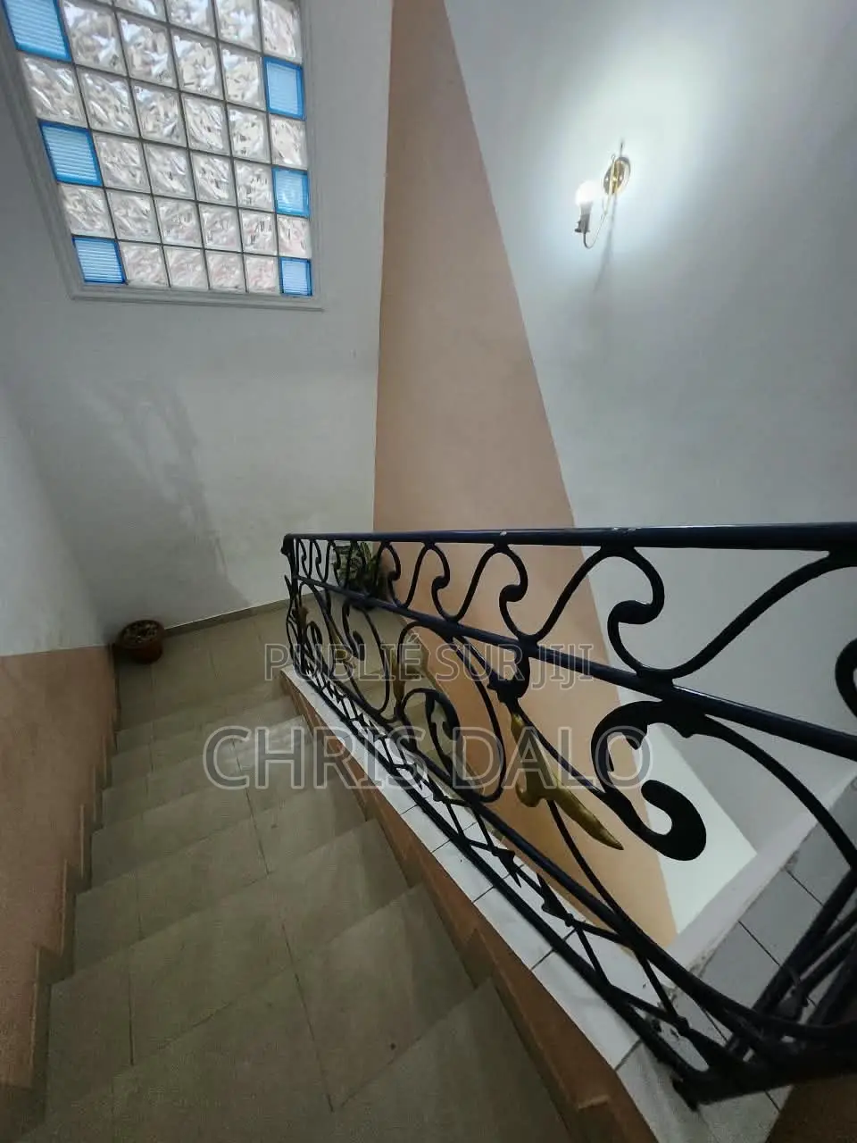 6chbre Duplex dans Achy, Cocody à Louer