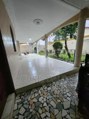 6chbre Duplex dans Achy, Cocody à Louer