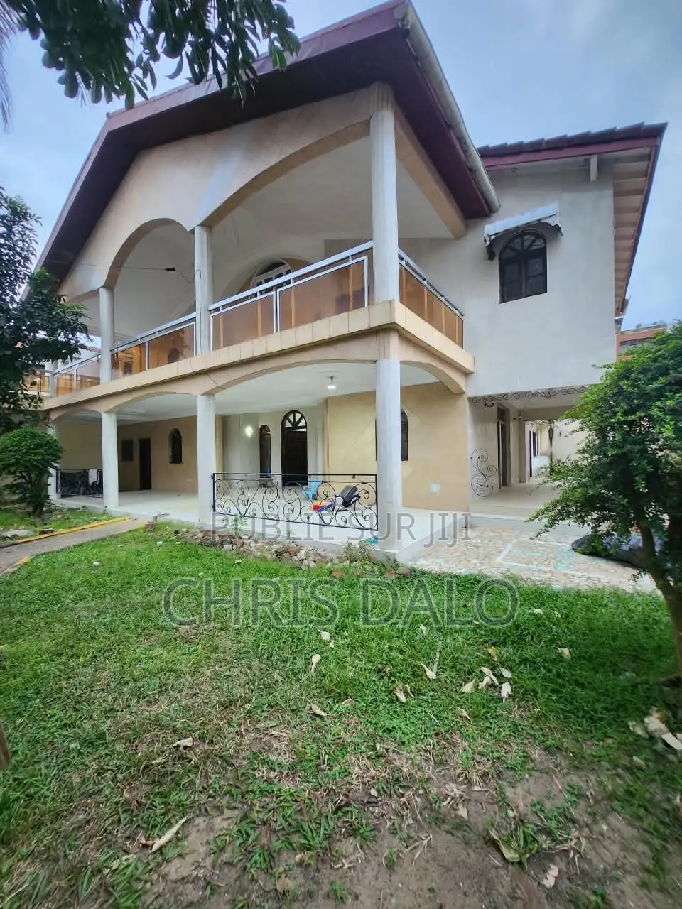 6chbre Duplex dans Achy, Cocody à Louer