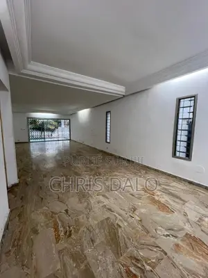 4chbre Villa dans Achy, Cocody à Louer