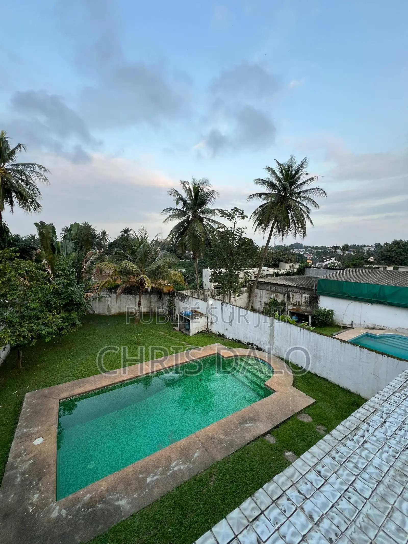 4chbre Villa dans Achy, Cocody à Louer