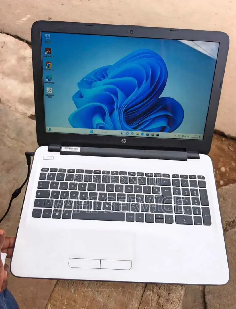 Nouveau HP 200 G4 22 All-in-One 64GB Intel Core i9 HDD 512GB