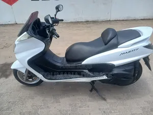 Yamaha Majesty 2007 Blanc