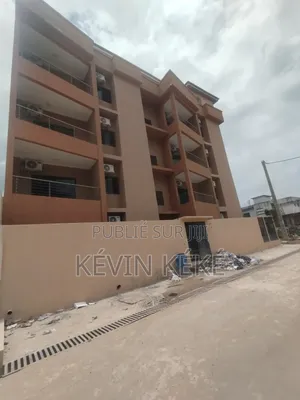 2chbre Blocs d'appartements dans Grâces Immobilier, Bingerville à Louer