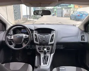 Ford Focus SE 4dr Sedan (2.0L 4cyl 5M) 2015 Noir