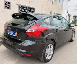 Ford Focus SE 4dr Sedan (2.0L 4cyl 5M) 2015 Noir