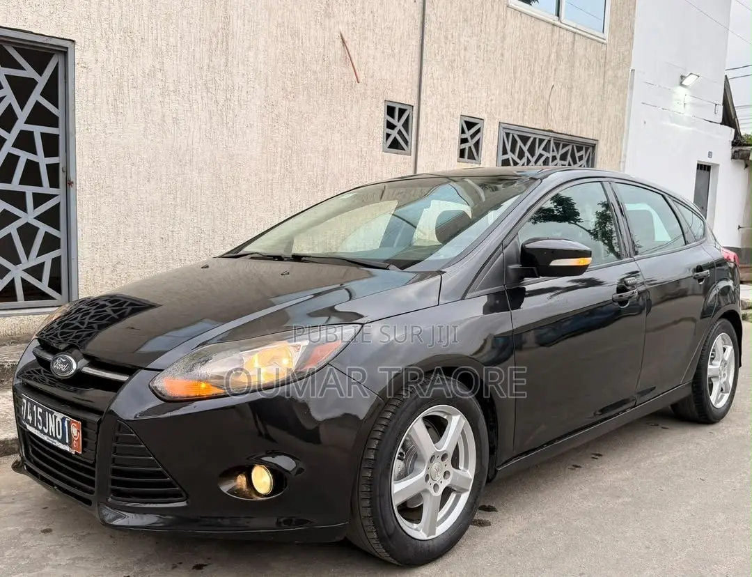 Ford Focus SE 4dr Sedan (2.0L 4cyl 5M) 2015 Noir