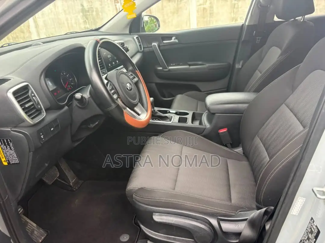 Kia Sportage 2021 Gris