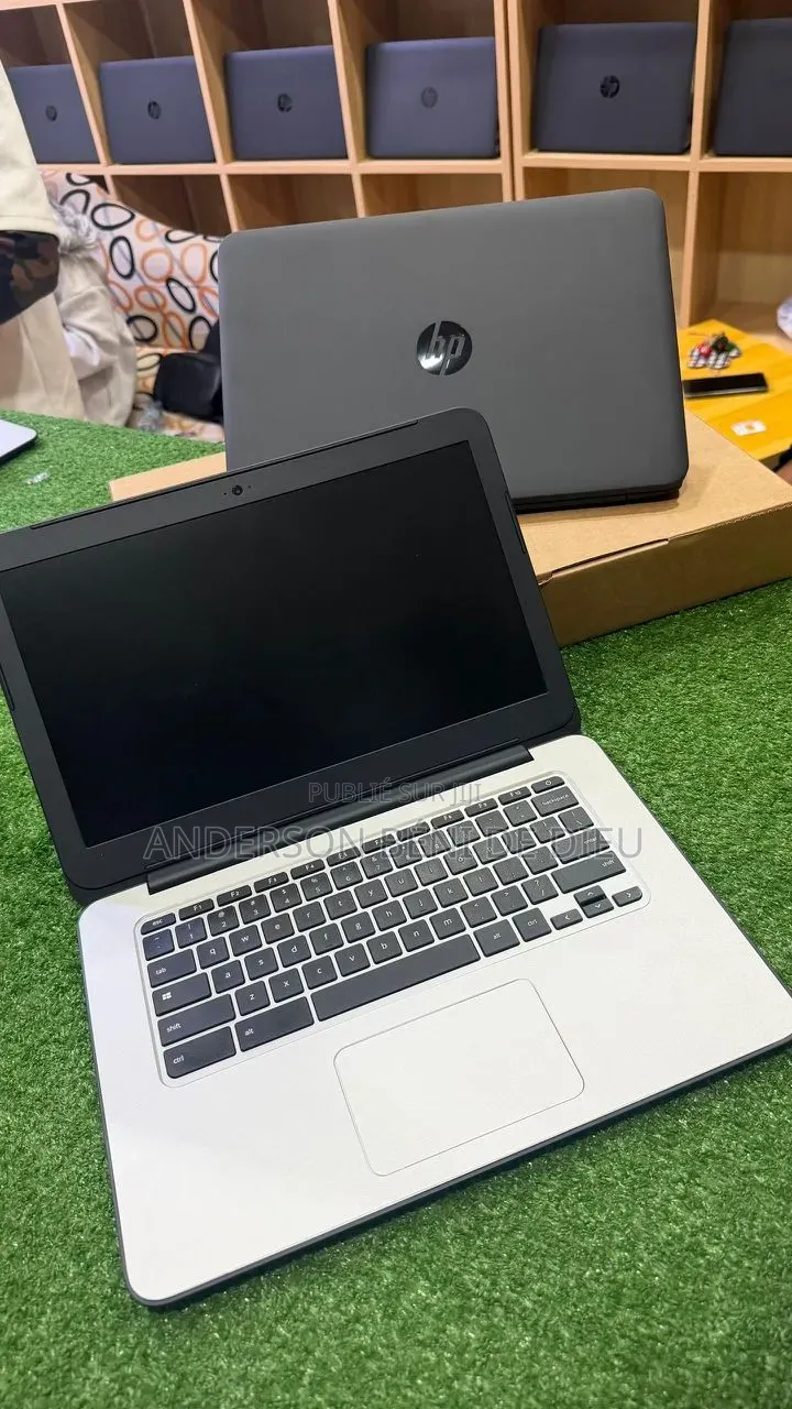Nouveau HP EliteBook 840 G7 16GB Intel Xeon HDD+SSD 256GB