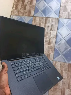 Nouveau Ordinateur portable Dell XPS 15 16GB Intel Core i7 SSD 512GB