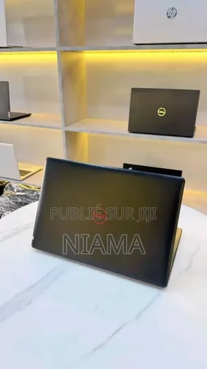 Nouveau Dell G3 17 3779 16GB Intel Core i7 SSD 512GB