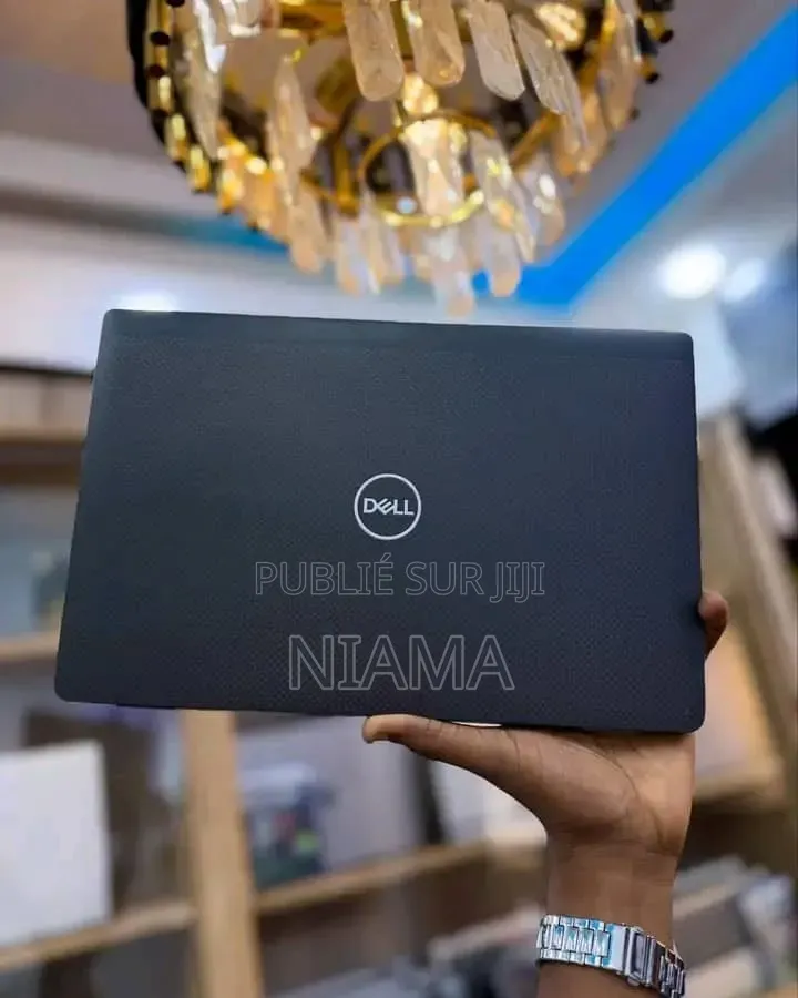 Nouveau Dell G3 17 3779 16GB Intel Core i7 SSD 512GB