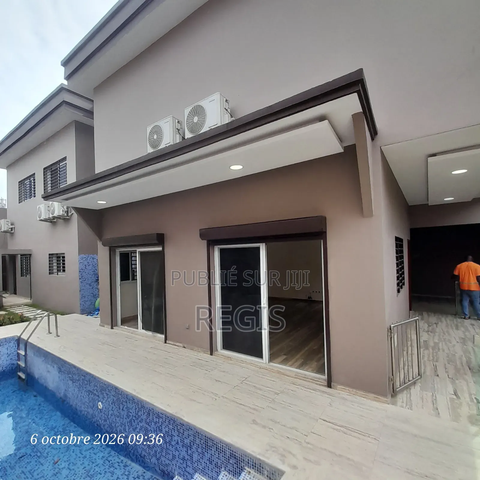 4chbre Duplex dans Regis, Cocody à Louer